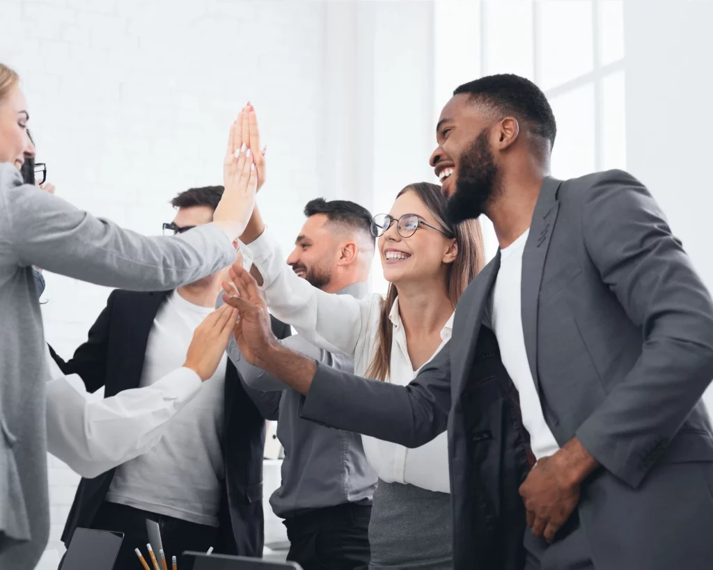 Construire une équipe performante : Les grands piliers d’une équipe solide et les étapes à suivre