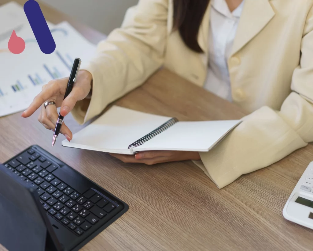 Secrétaire en ligne polyvalente : Savez-vous vraiment tout ce qu’elle peut faire pour vous ?